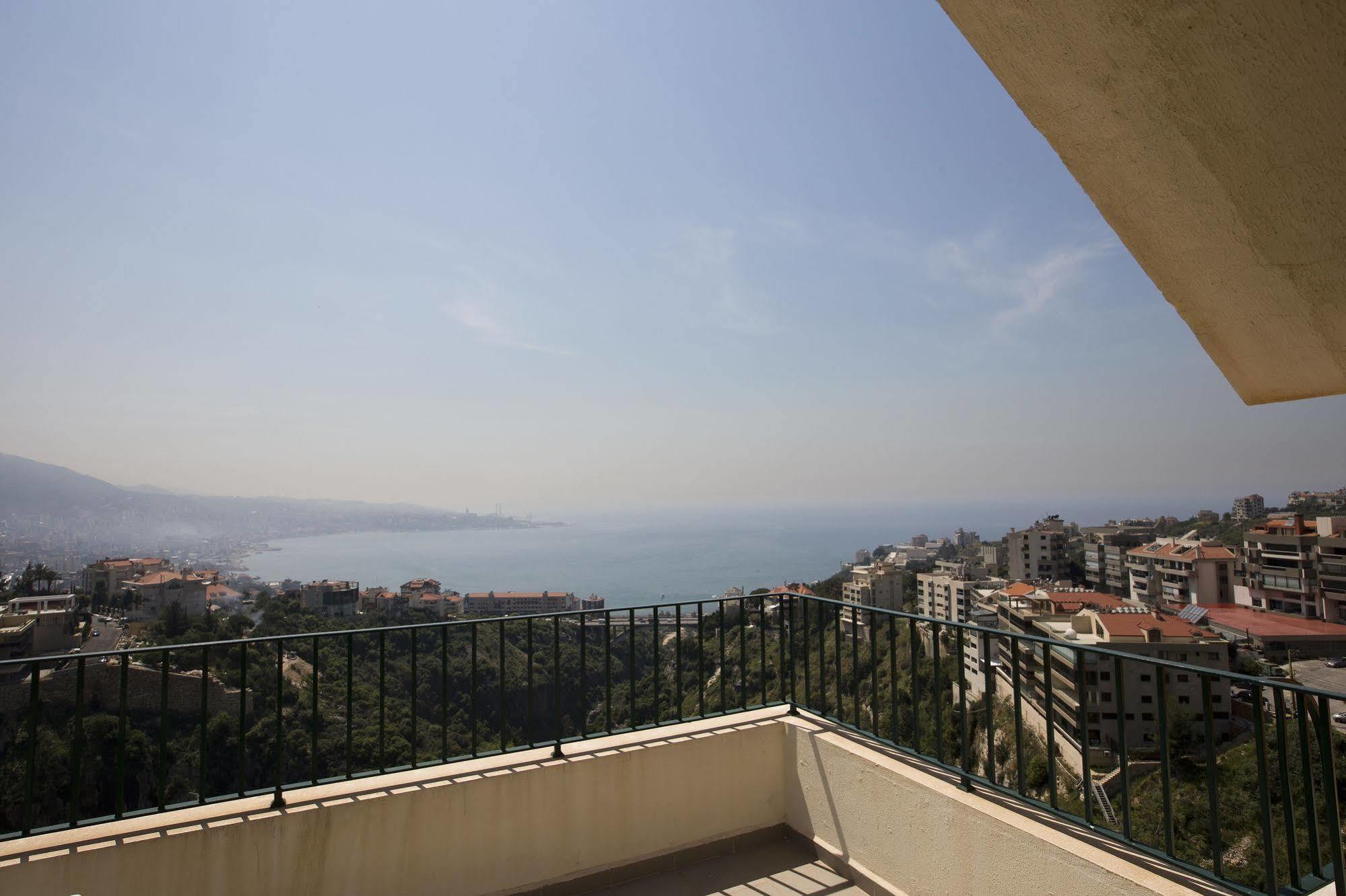 Adma Blue Screen Jounieh Εξωτερικό φωτογραφία