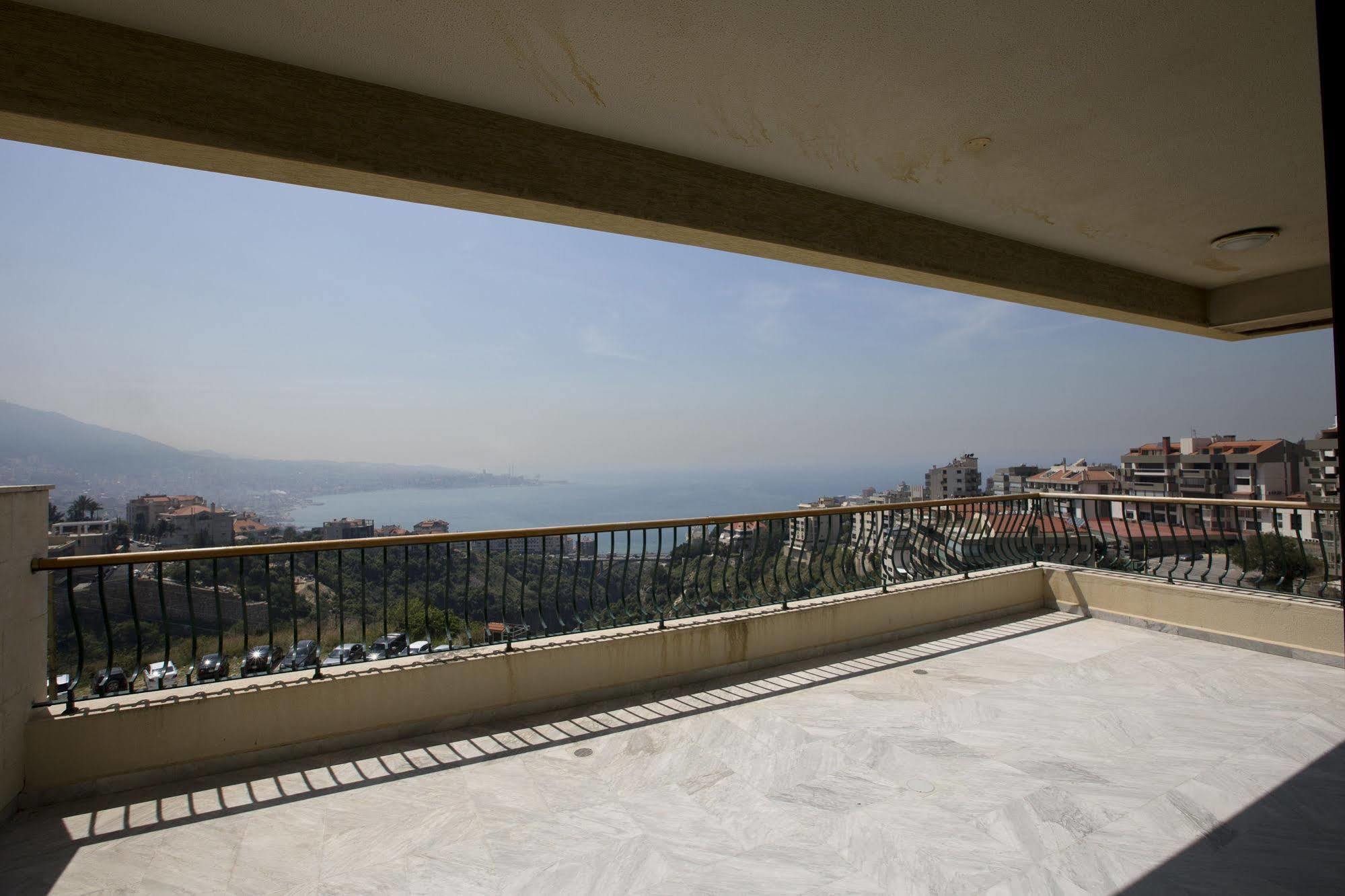 Adma Blue Screen Jounieh Εξωτερικό φωτογραφία