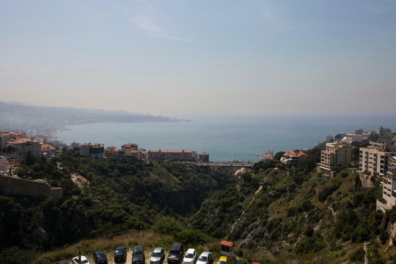 Adma Blue Screen Jounieh Εξωτερικό φωτογραφία